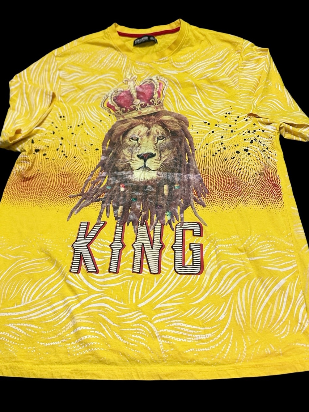 Contender Men's Yellow 'King' Lion Graphic Short Sleeve Tee 4XL